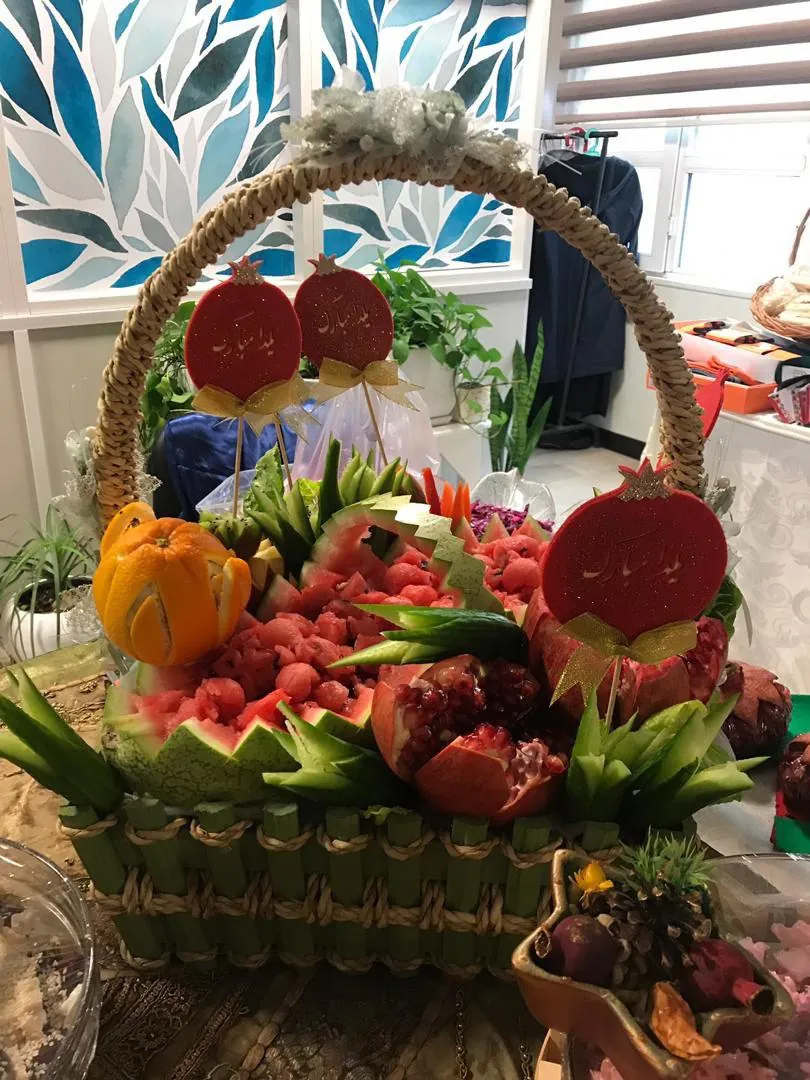 اقلام سبد کالای شب یلدا، برگزاری جشن غذا به مناسبت یلدا